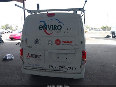 NISSAN NV200