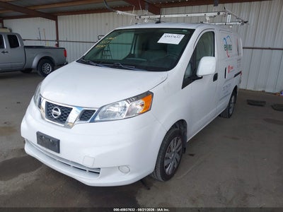 NISSAN NV200