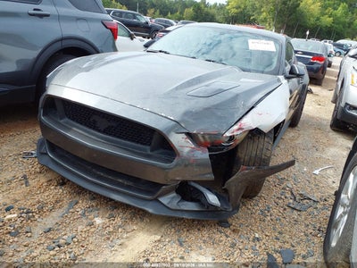 FORD MUSTANG