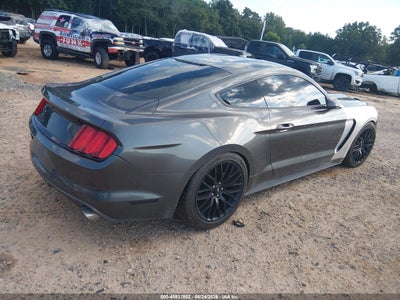 FORD MUSTANG