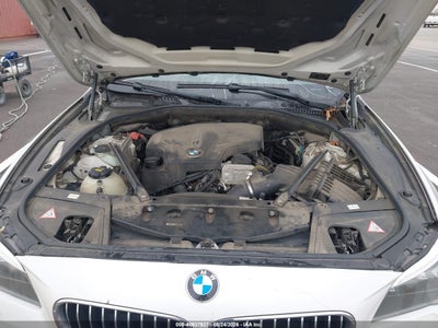 BMW 528I