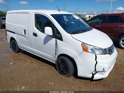 NISSAN NV200