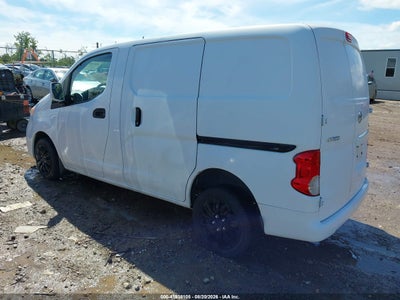 NISSAN NV200