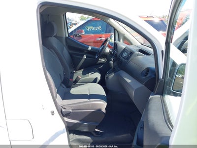 NISSAN NV200