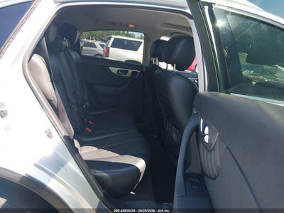 INFINITI QX70