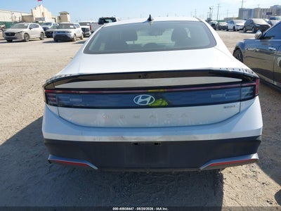 HYUNDAI SONATA HYBRID