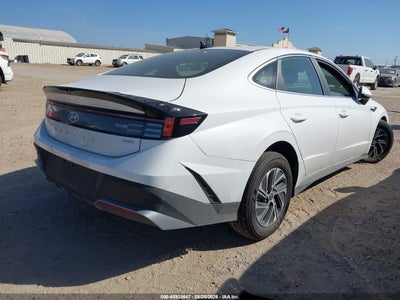HYUNDAI SONATA HYBRID
