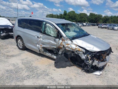 CHRYSLER PACIFICA