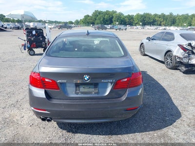 BMW 528I