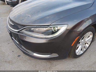CHRYSLER 200