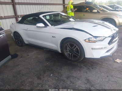 FORD MUSTANG