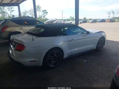 FORD MUSTANG