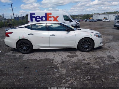 NISSAN MAXIMA