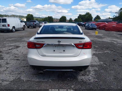 NISSAN MAXIMA