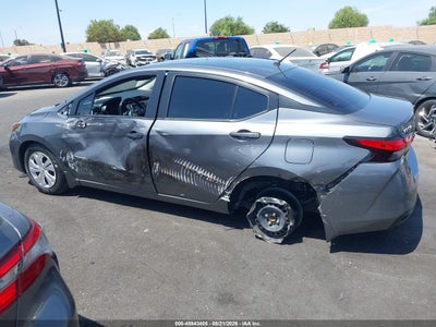 NISSAN VERSA