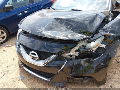 NISSAN MAXIMA