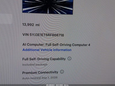TESLA MODEL 3