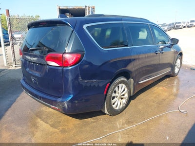 CHRYSLER PACIFICA