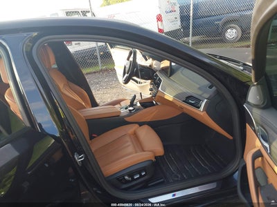 BMW M550