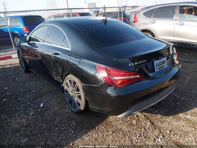 MERCEDES-BENZ CLA 250