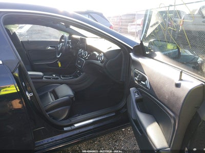 MERCEDES-BENZ CLA 250
