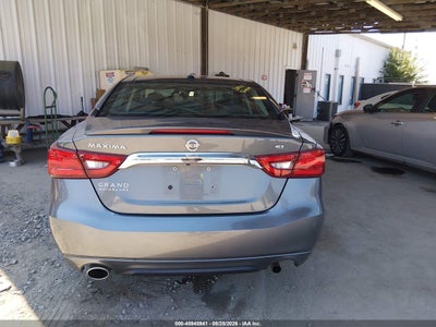 NISSAN MAXIMA