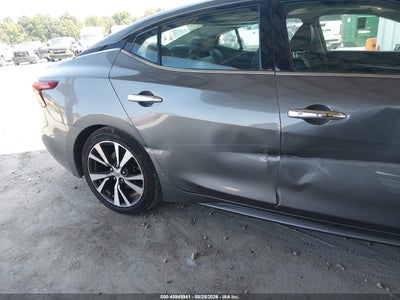 NISSAN MAXIMA
