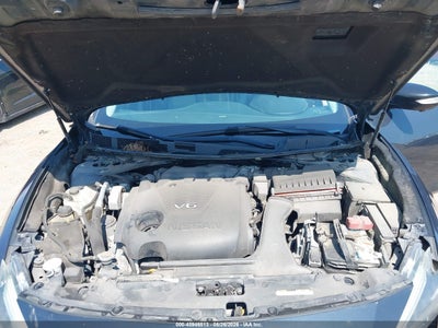NISSAN MAXIMA