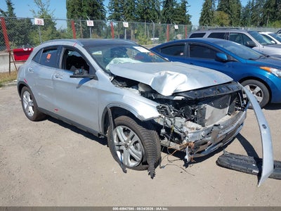MERCEDES-BENZ GLA 250