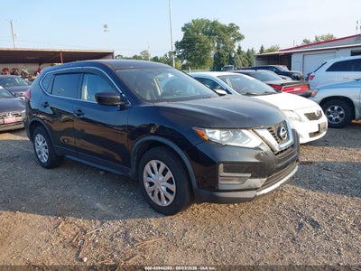 2017 NISSAN ROGUE