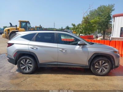 HYUNDAI TUCSON HYBRID