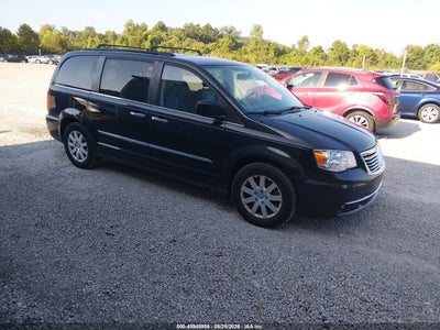 CHRYSLER TOWN & COUNTRY