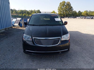 CHRYSLER TOWN & COUNTRY