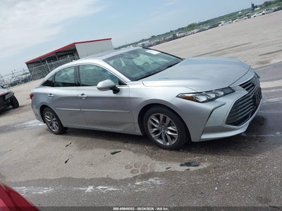 TOYOTA AVALON