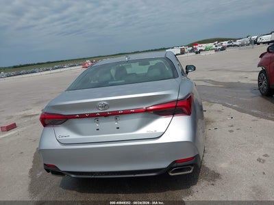 TOYOTA AVALON
