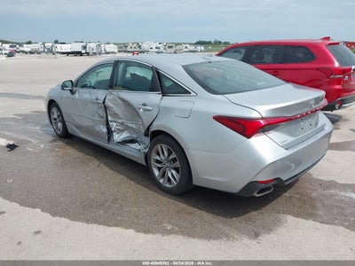TOYOTA AVALON