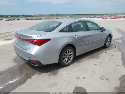 TOYOTA AVALON