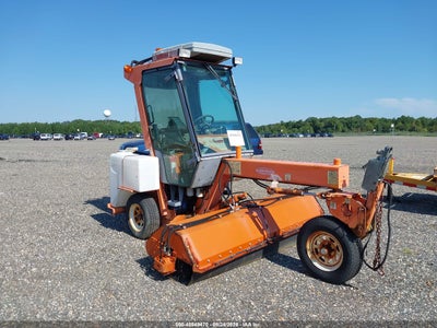 2005 Laymor 3 Wheel Sweeper