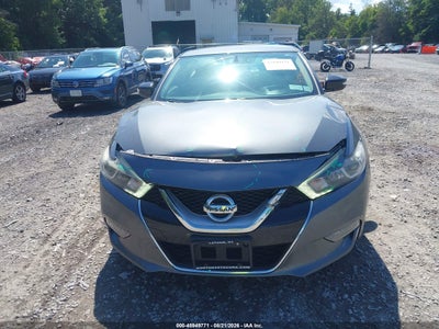 NISSAN MAXIMA