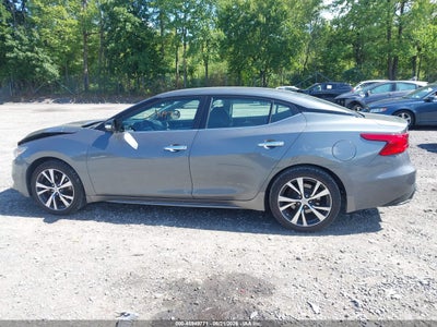 NISSAN MAXIMA