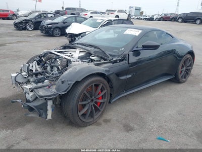 ASTON MARTIN VANTAGE