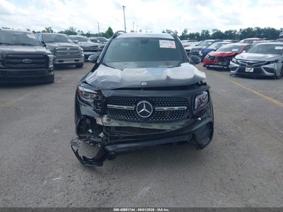 MERCEDES-BENZ GLB 250