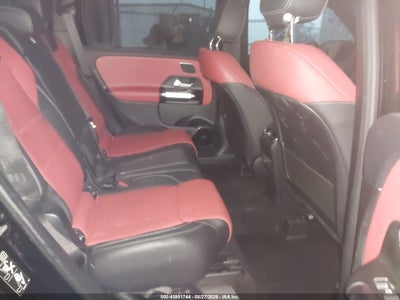 MERCEDES-BENZ GLB 250