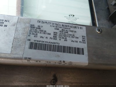 2018 FORD F-59 COMMERCIAL STRIPPED 8