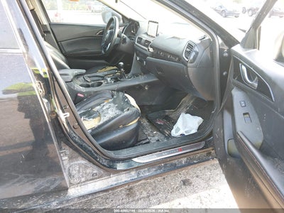 MAZDA MAZDA3