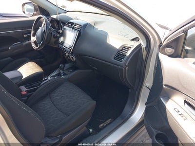 MITSUBISHI OUTLANDER SPORT