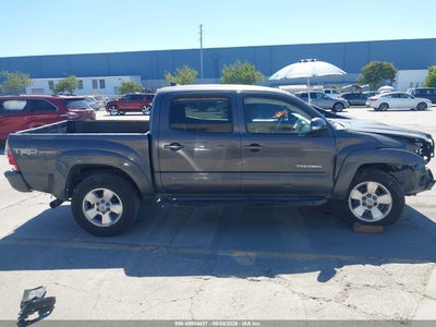 TOYOTA TACOMA
