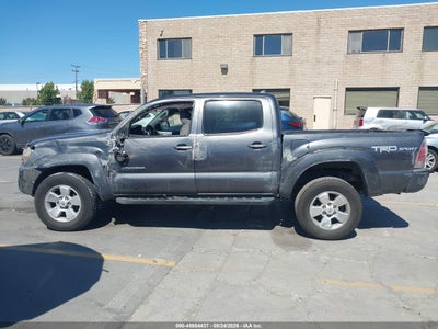 TOYOTA TACOMA