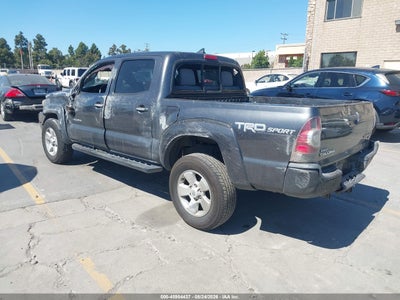 TOYOTA TACOMA