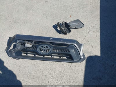 TOYOTA TACOMA